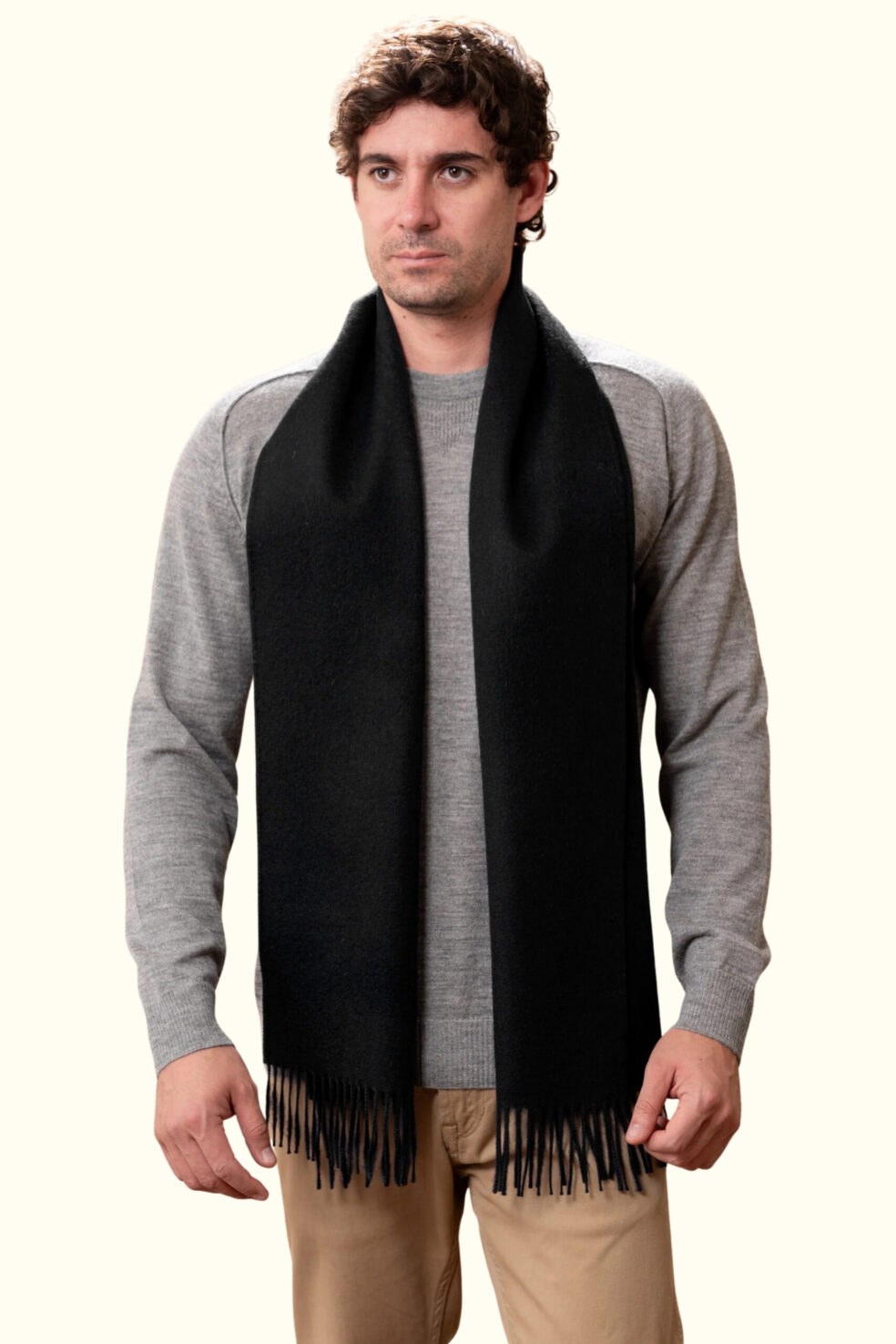 munay scarf llanpu black model men