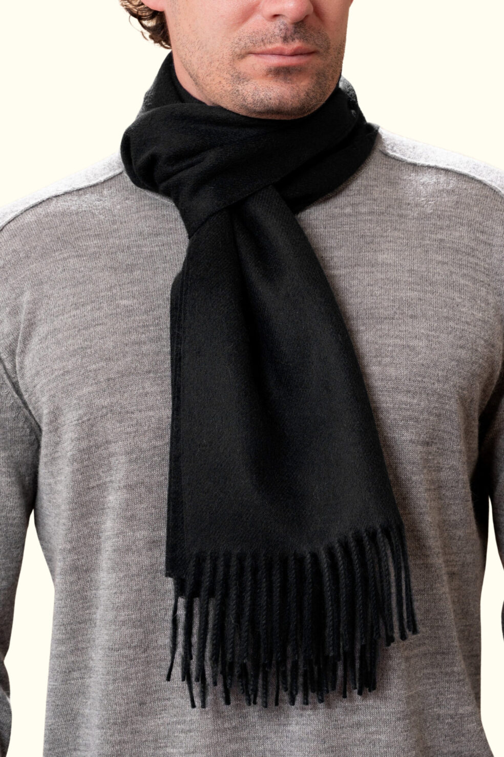 munay scarf llanpu black1